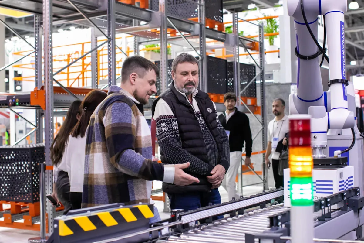 AGV ve Otonom Forklift: Geleneksel Forkliftin Geleceği mi?